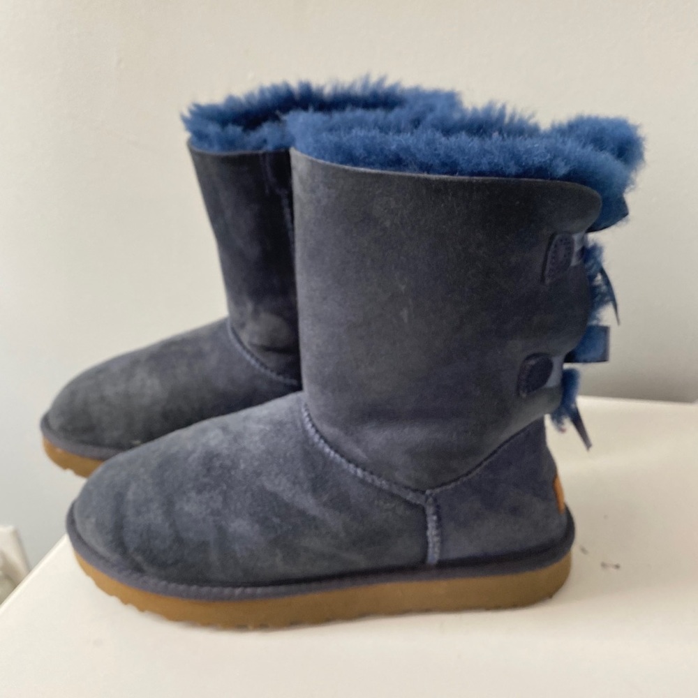 bailey bow medium length ugg boots